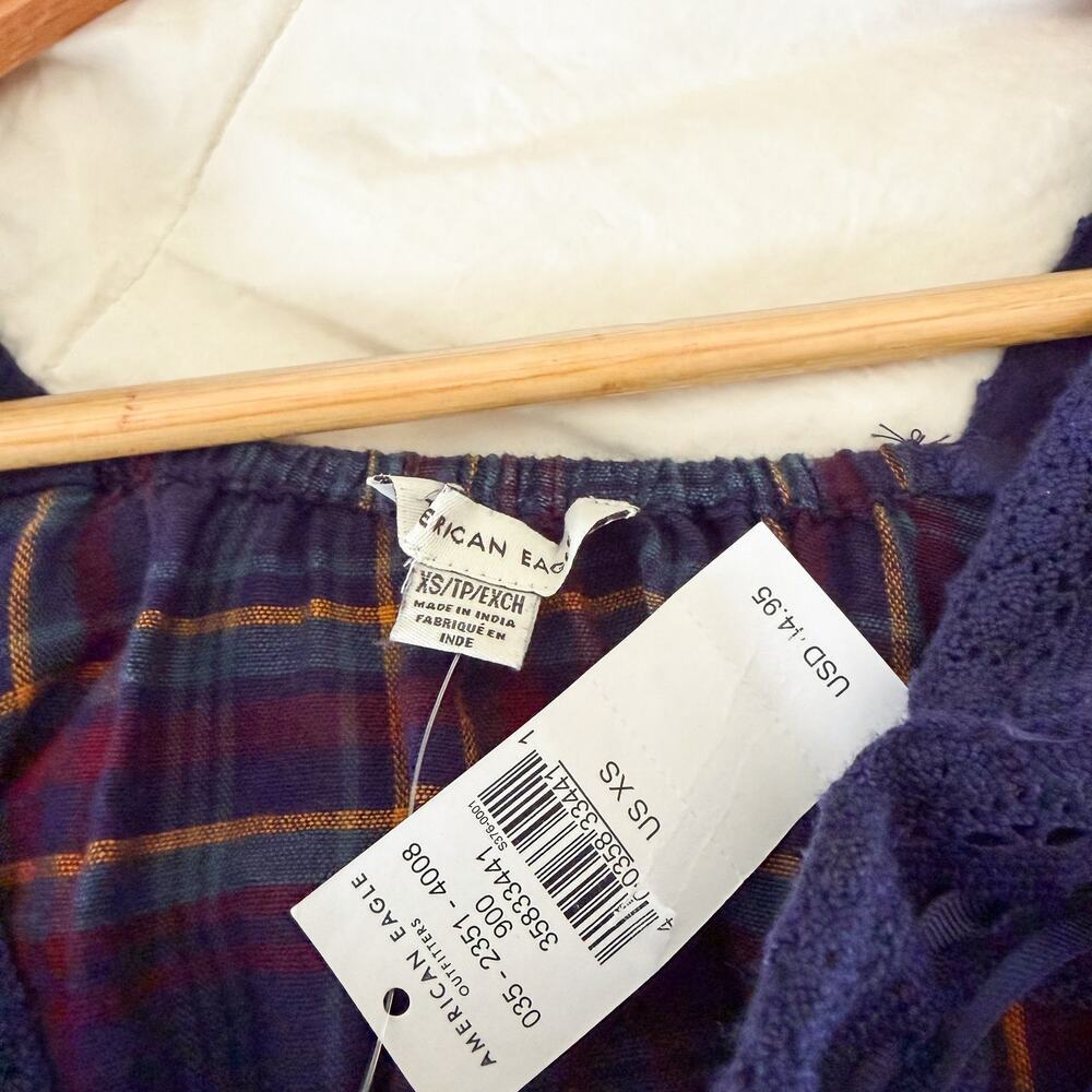NWT American Eagle Navy Plaid Lace Trim Puff Sleeve Peasant Top XS Cottagecore - Picture 7 of 8